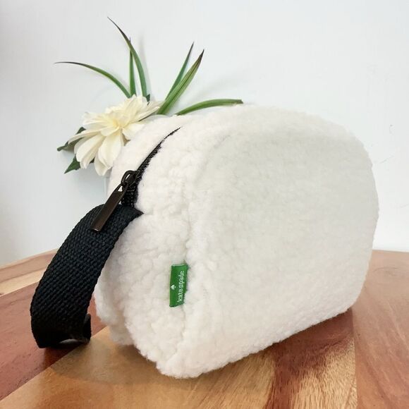 New Kate Spade Sherpa‎ Pouch - Picture 2 of 4